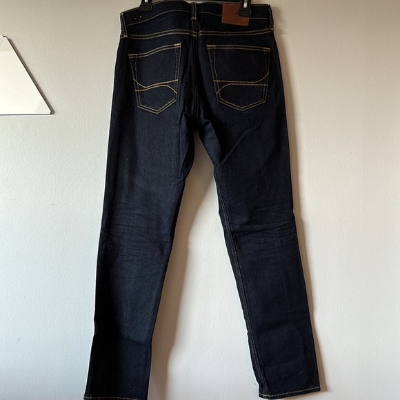 HOLLISTER - JEANS - Picture 3 of 3